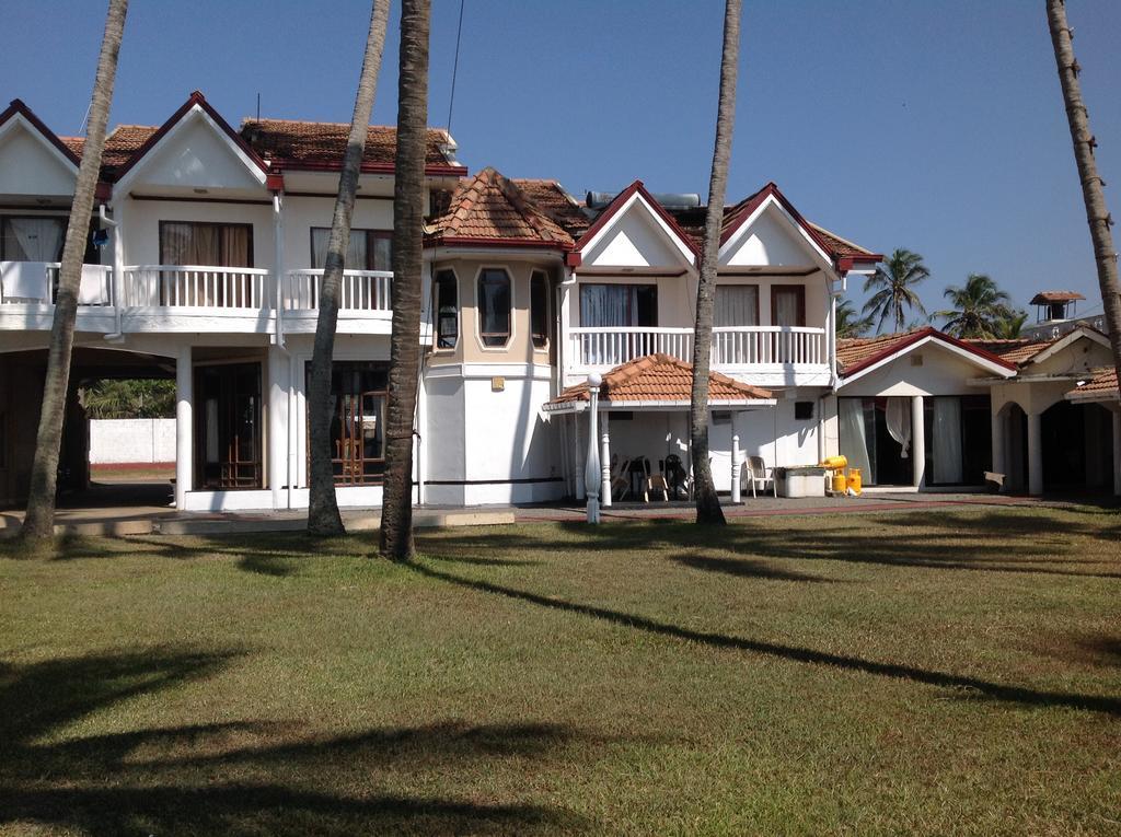 Ninnada Beach Hotel Marawila Exteriér fotografie